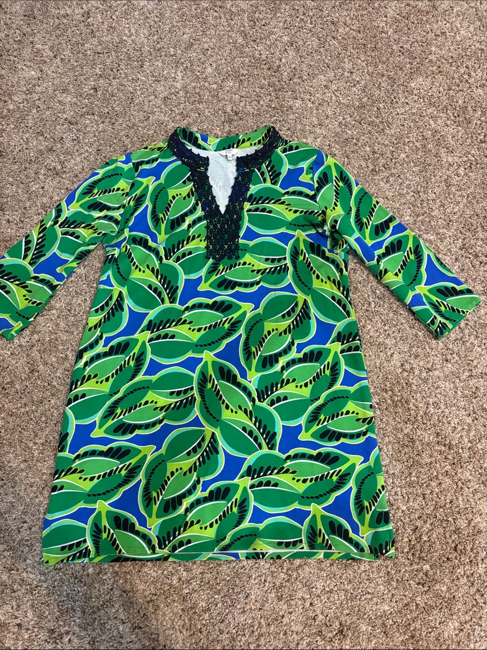 Crown & Ivy womens dress size large